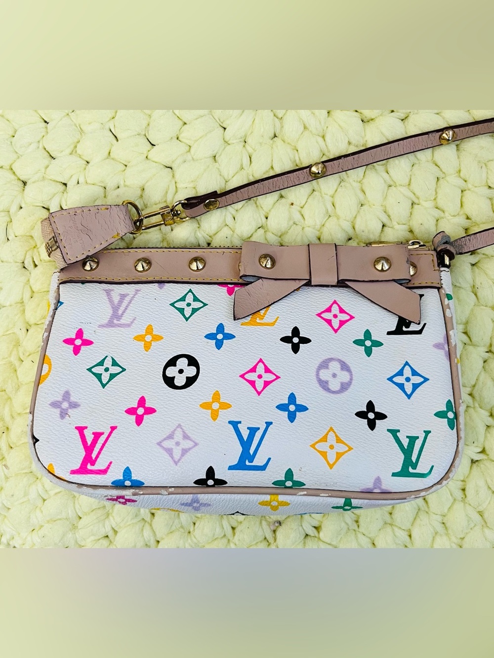 Multicolor iconic Monogram White Mini Shoulder Bag. Adorable 💕